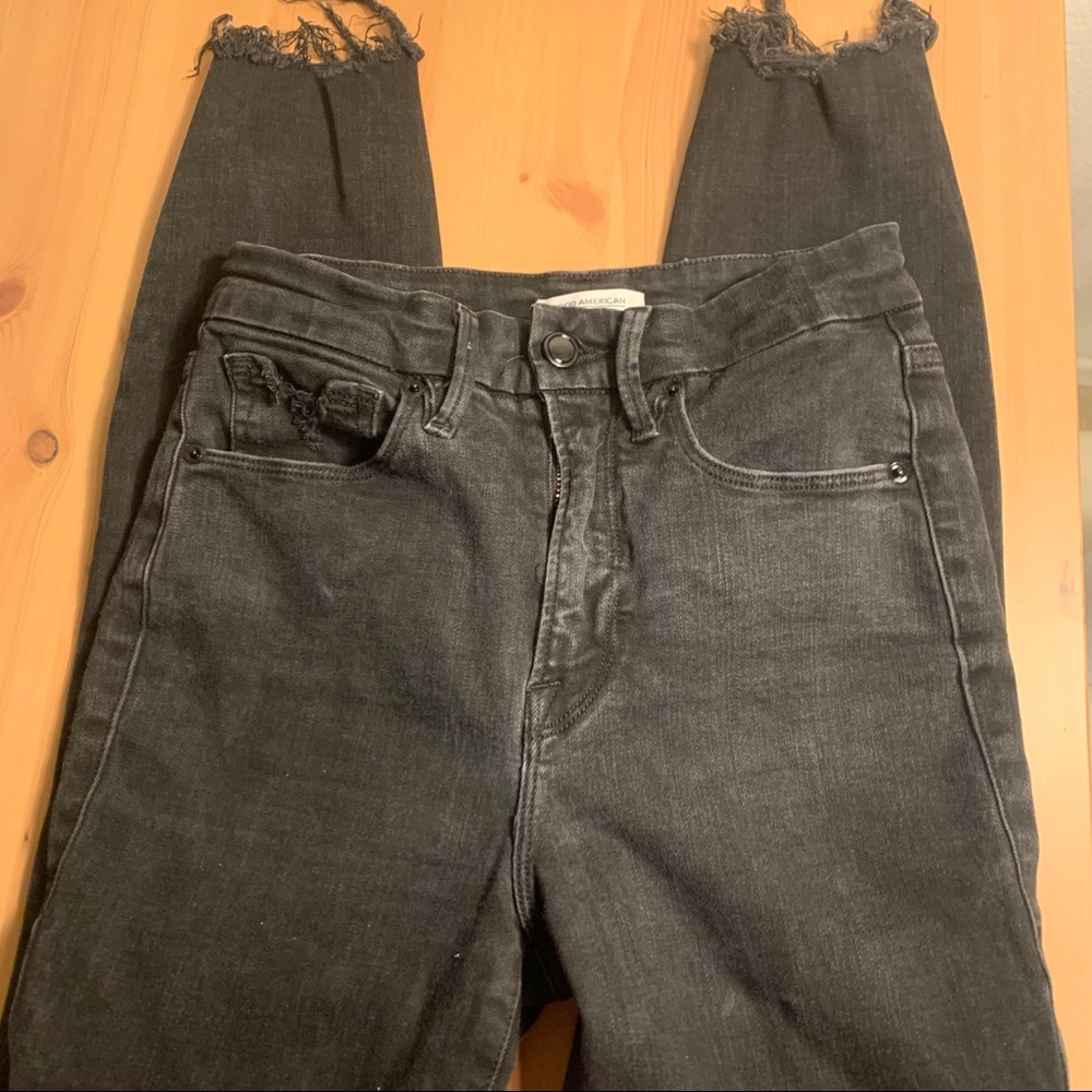 GOOD AMERICAN GOOD WAIST CROP JEANS